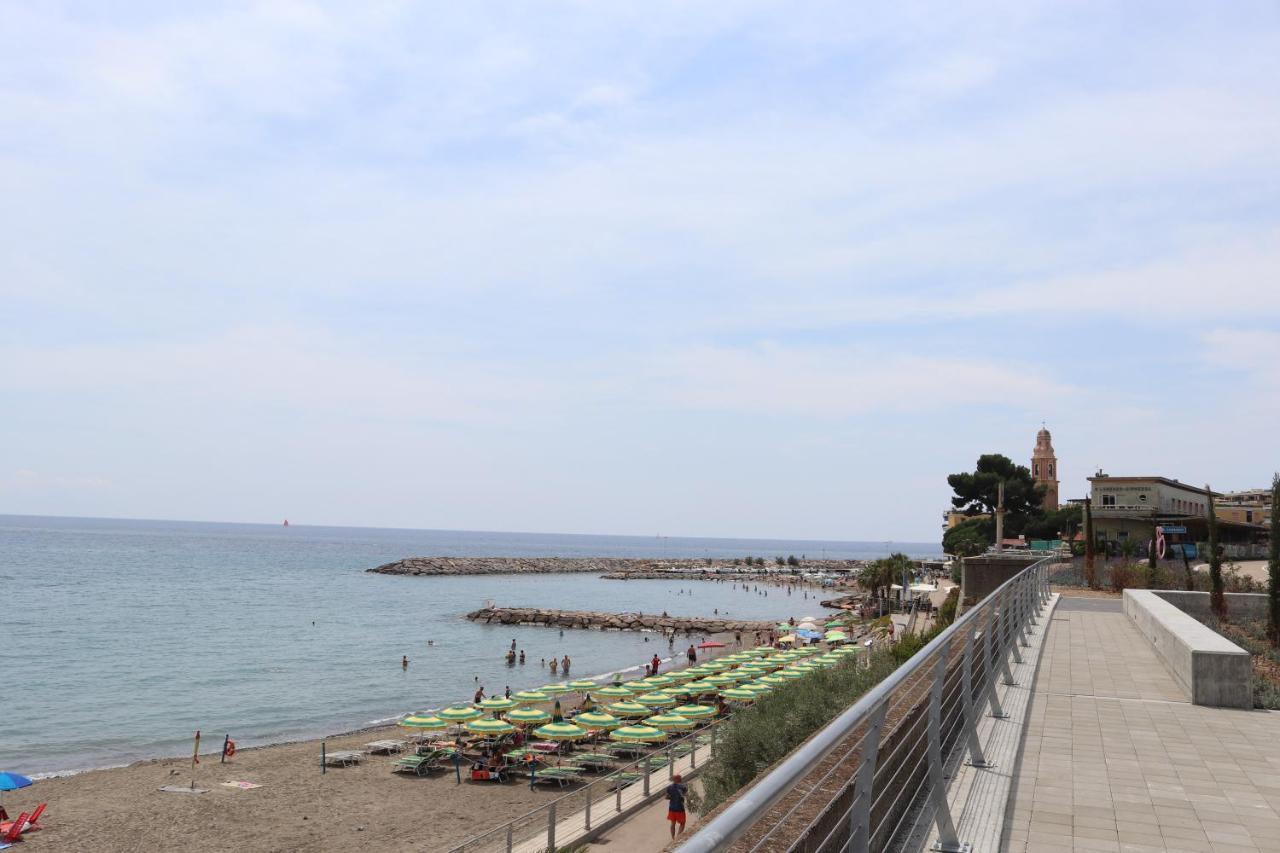 Apartamento Kadevi Sanremo -Garage Privato, Biciclette- Exterior foto